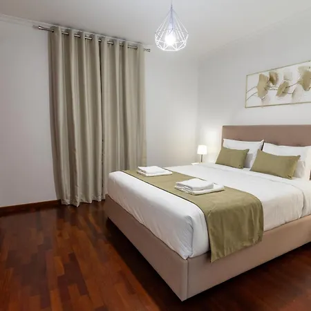 Isabel Charmoso E Bem Localizado *