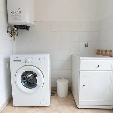 Lägenhet Isabel Charmoso E Bem Localizado