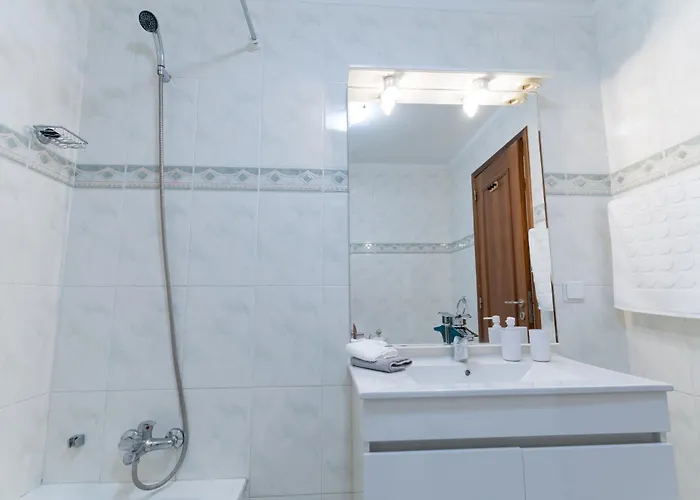 Isabel Charmoso E Bem Localizado