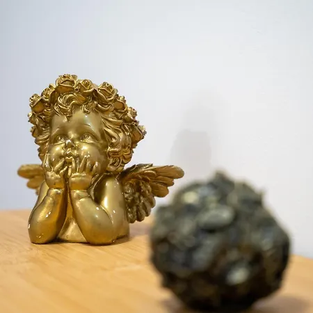 Isabel Charmoso E Bem Localizado *