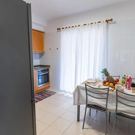 Апартаменты Isabel Charmoso E Bem Localizado