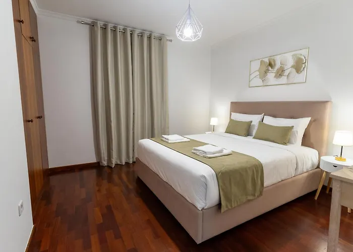 Isabel Charmoso E Bem Localizado *